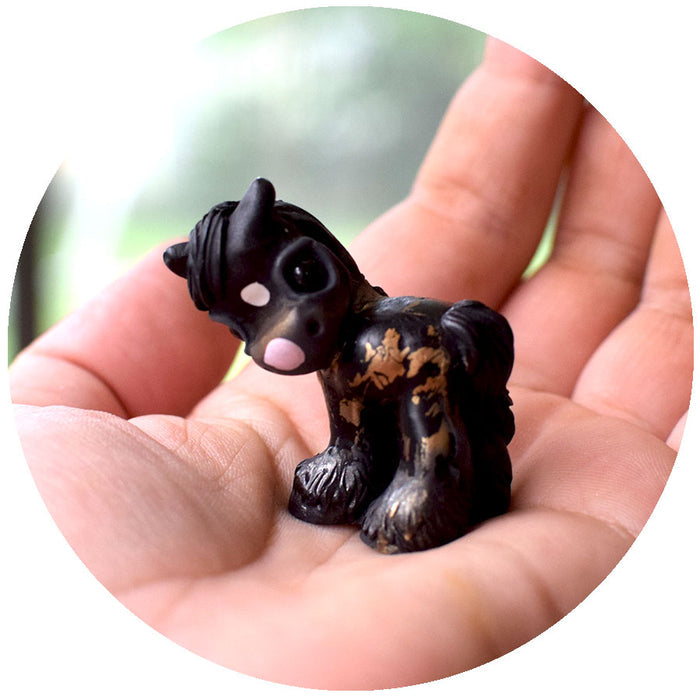 Gold and Black Shyloh GumiPoni