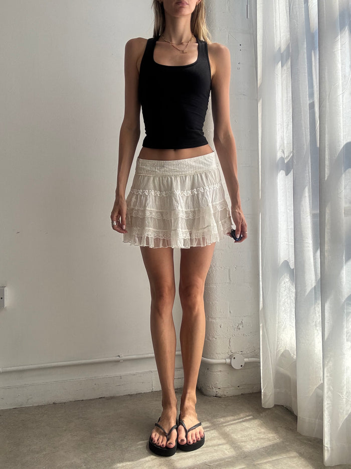 Vintage White Lace Mini Skirt Y2K - Size XS