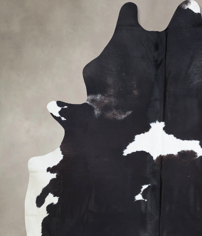 Black and White Cowhide Rug #B9007