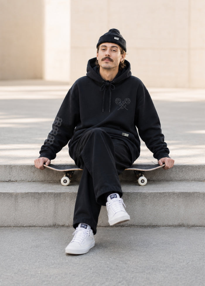 Buzo Familyarg x Brand & Co Black Blossom Negro