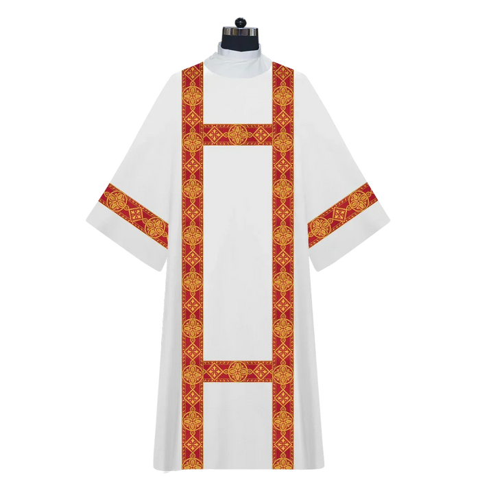 Polyester / With Motif / White