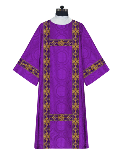 Damask / With Motif / Violet