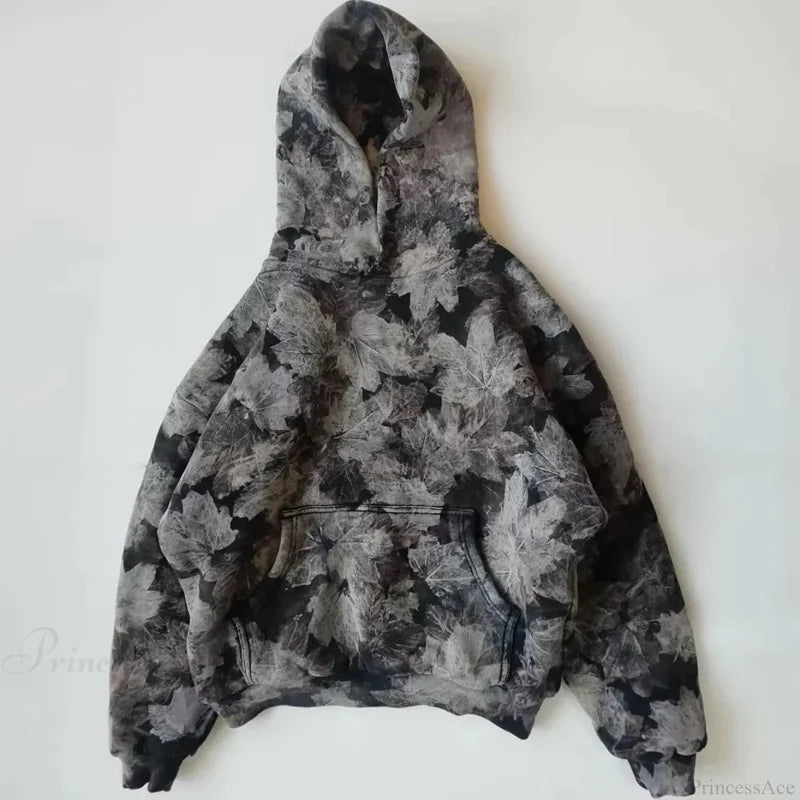 Maple Leaf Graphic Pullover Hoodie Black / S