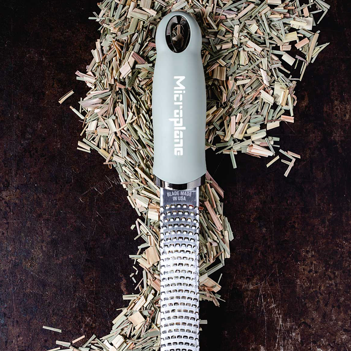 Microplane Classic Zester (Sage Green Handle) - Seisuke Knife