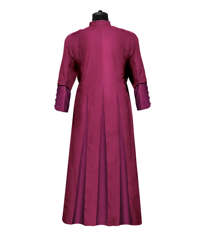 Roman cassock with 3 pleats
