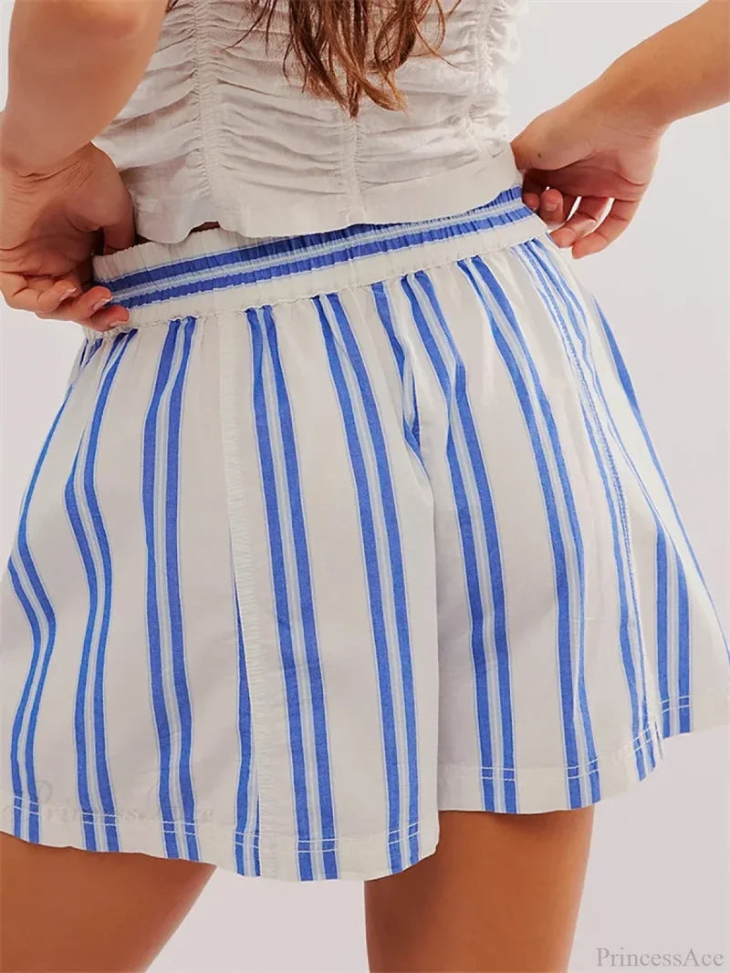 Striped Pocket Loose Casual Shorts short-250223
