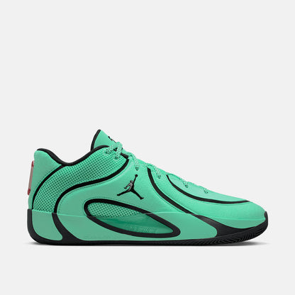 Side view of the Jordan Tatum 4.