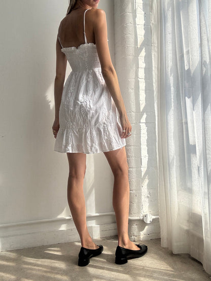 Vintage Y2K White Cotton Embroidered Mini Dress - Size XS/S
