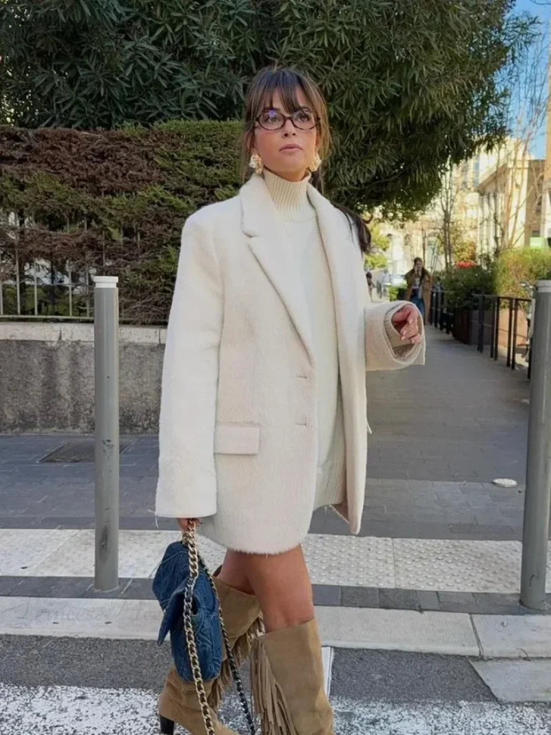 White Single Breasted Woolen Coat